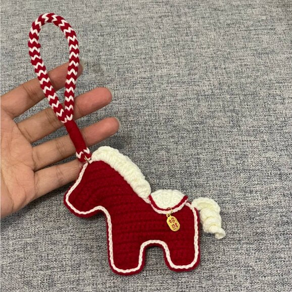 crochet-pony-charm-pattern