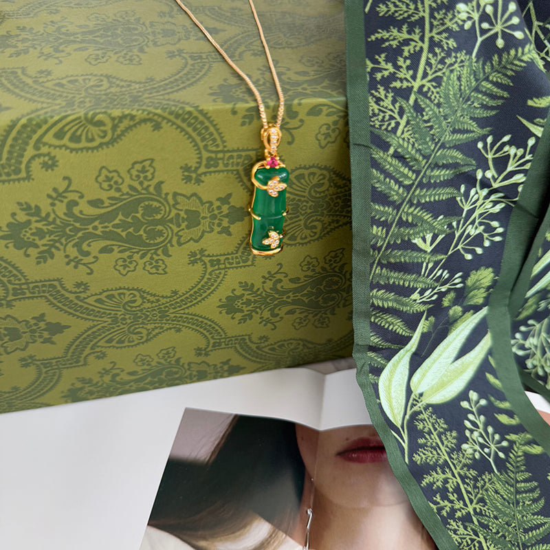 elegant-bamboo-crystal-pendant