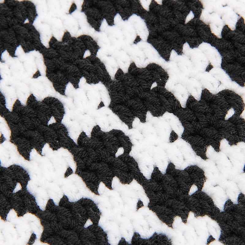 handcrafted-shoulder-bag-black-white-checkerboard-holdbalance