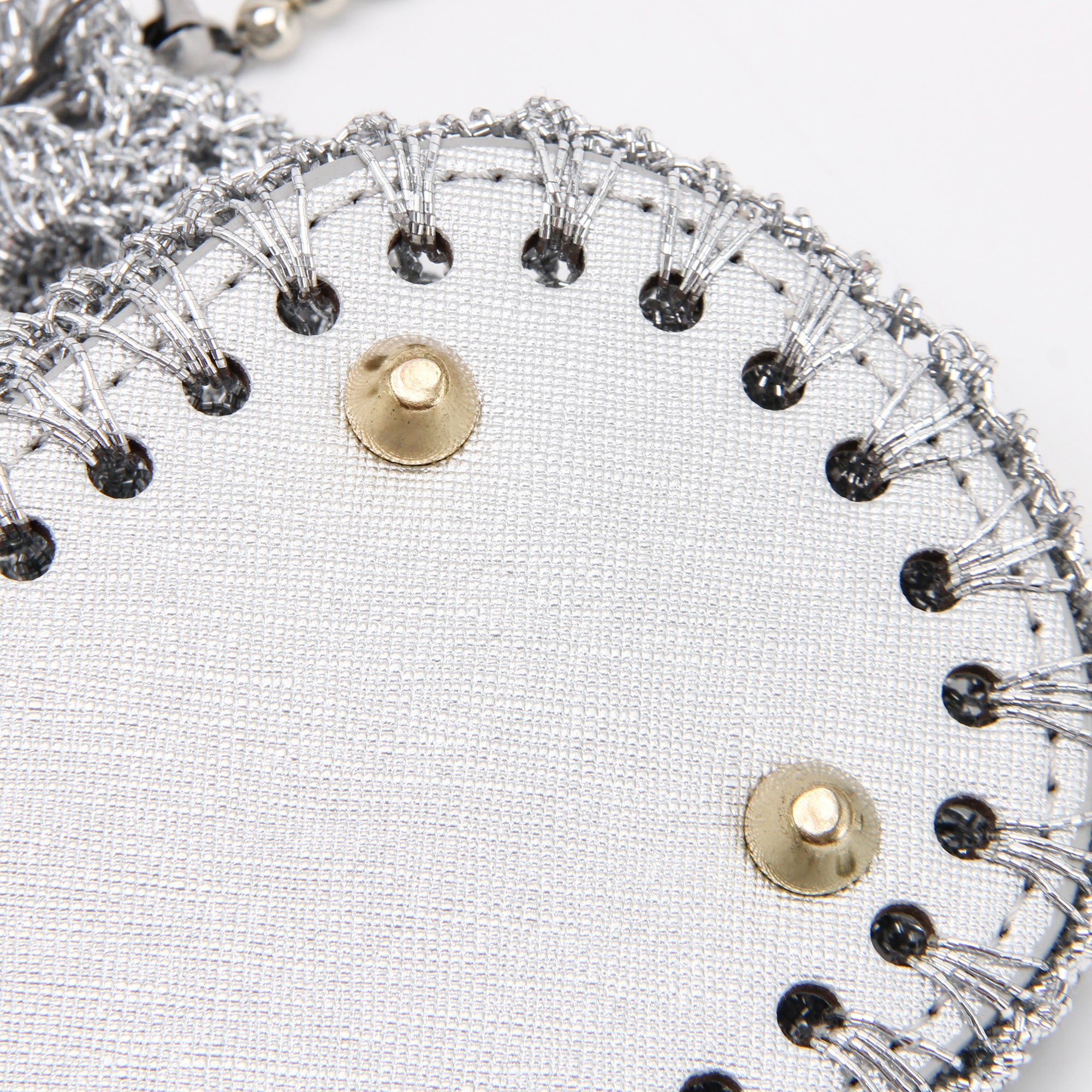 silver-handmade-crochet-bag-pattern