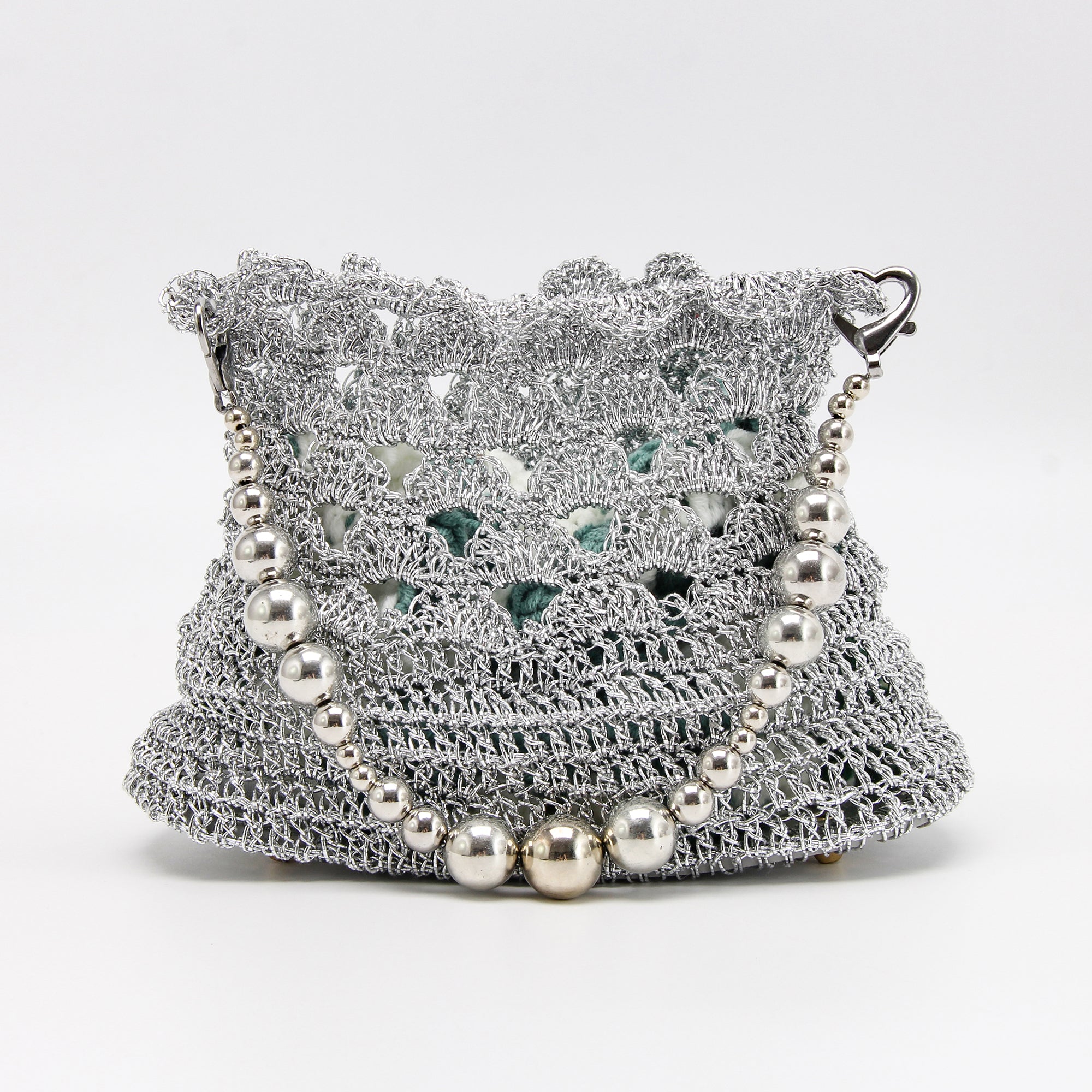 silver-handmade-crochet-bag-pattern