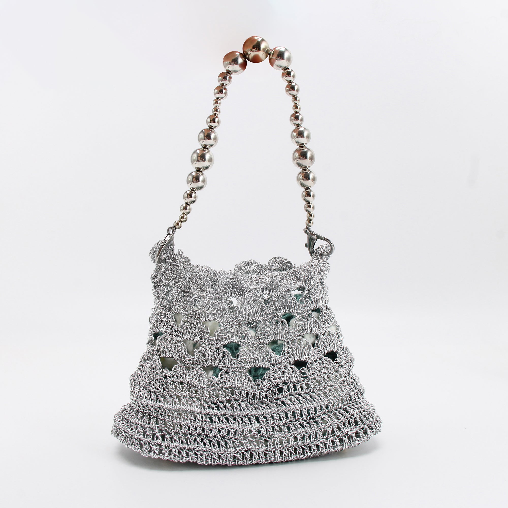 silver-handmade-crochet-bag-pattern