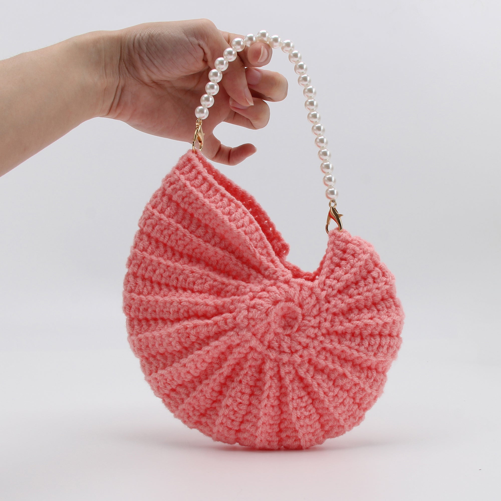 handmade-crochet-conch-bag-pattern