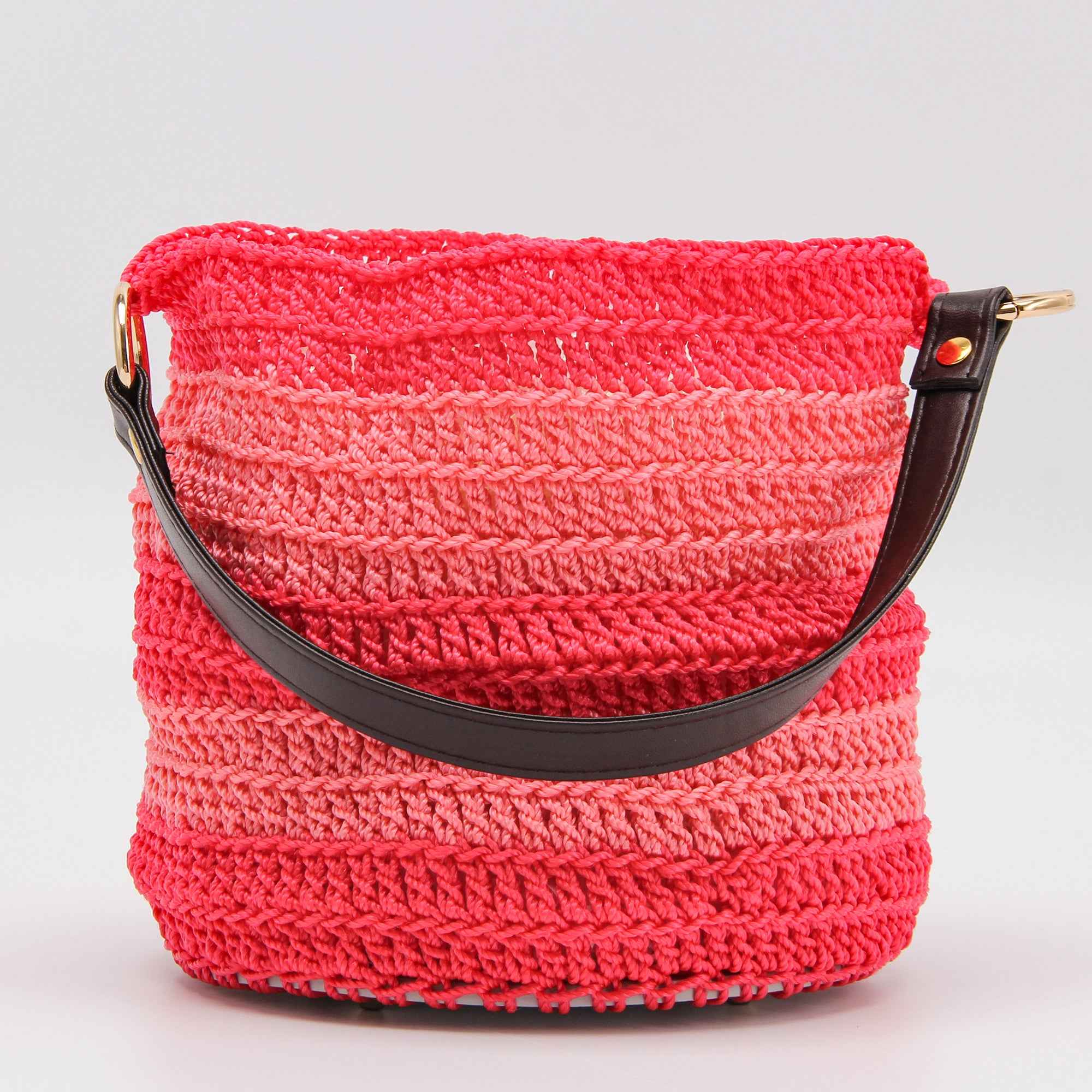 handmade-crochet-bucket-bag-pattern