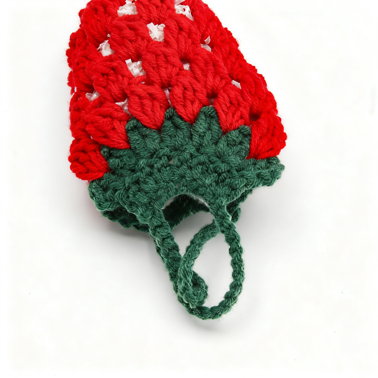handcrafted-strawberry-crochet-pouch-soft-knit-earphone-case-mini-bag-charm