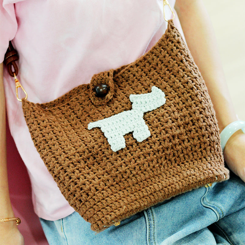 handmade-crochet-shoulder-bag-cute-dog-holdbalance