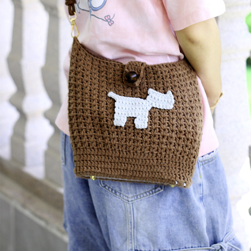 handmade-crochet-shoulder-bag-cute-dog-holdbalance